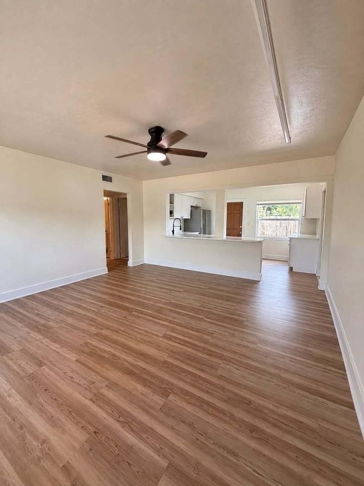 175 E 24th St - Photo 5 of 28