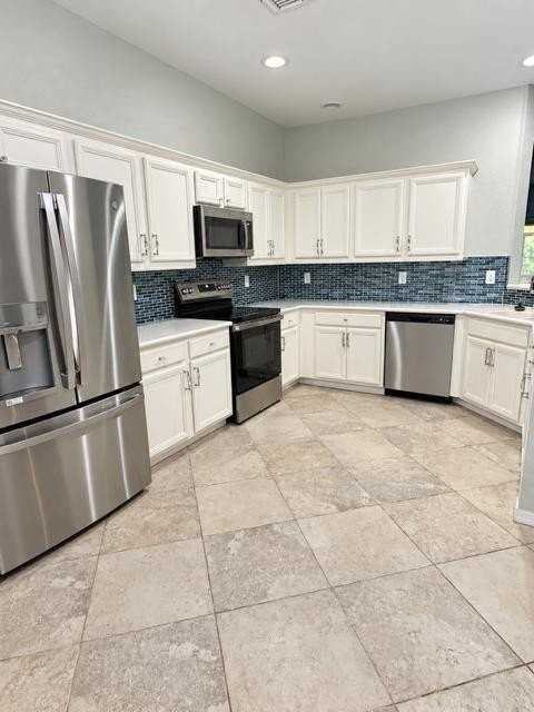 1571 Se Hampshire Way #102 - Photo 2 of 18