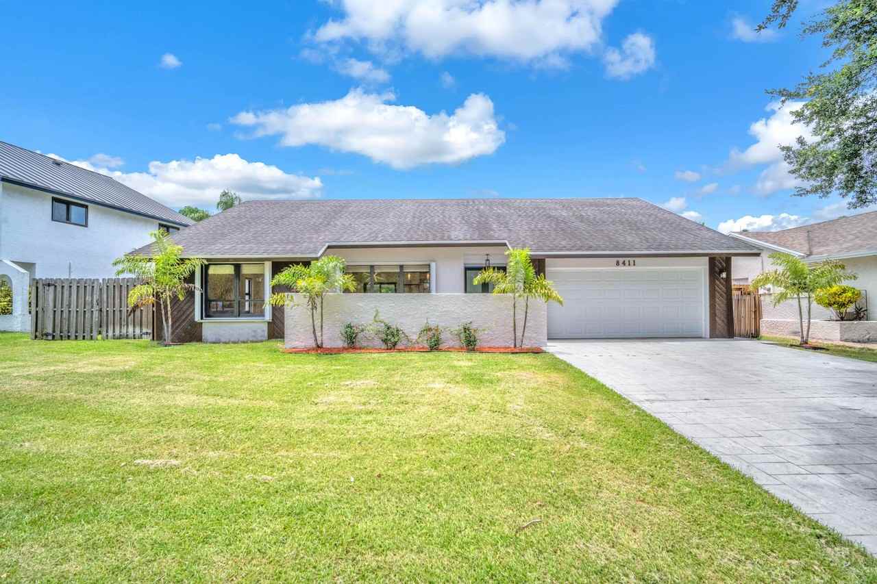 8411 Sw 57th St - Photo 2 of 43