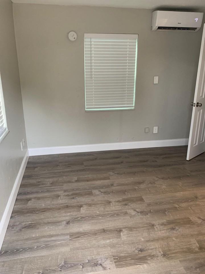 716 3rd Ave N #718 - Photo 5 of 12
