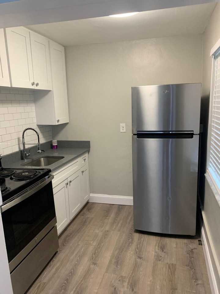 716 3rd Ave N #718 - Photo 6 of 12