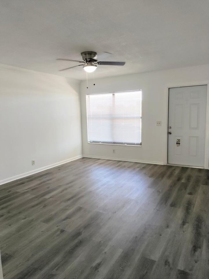 2760 N Dixie Hwy #2 - Photo 6 of 14