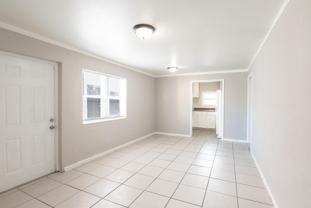 1104 22nd St #4 - Photo 1 of 1