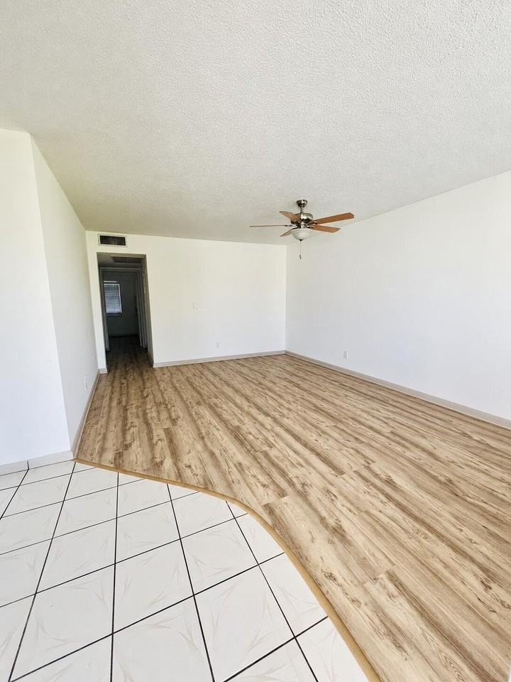 164 Mansfield D - Photo 3 of 13
