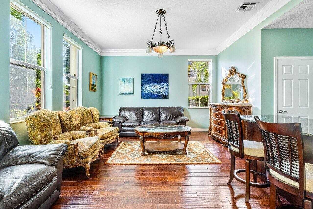 9468 Mcaneeny Ct - Photo 4 of 41