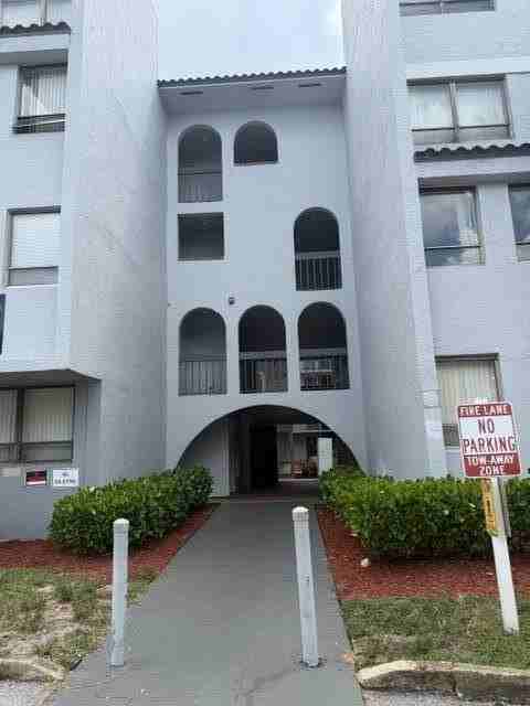 1750 N Congress Ave #207 - Photo 2 of 28