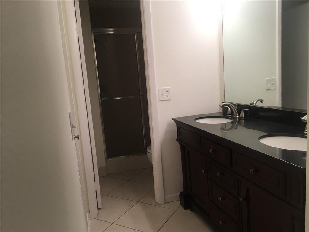 2067 Sw 15th St #240 - Photo 4 of 13