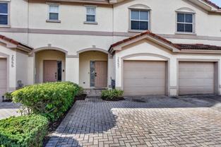 2557 Riverside Dr - Photo 1 of 1