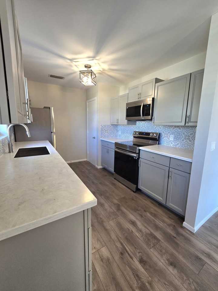 16 Lake Vista Trl #207 - Photo 6 of 21