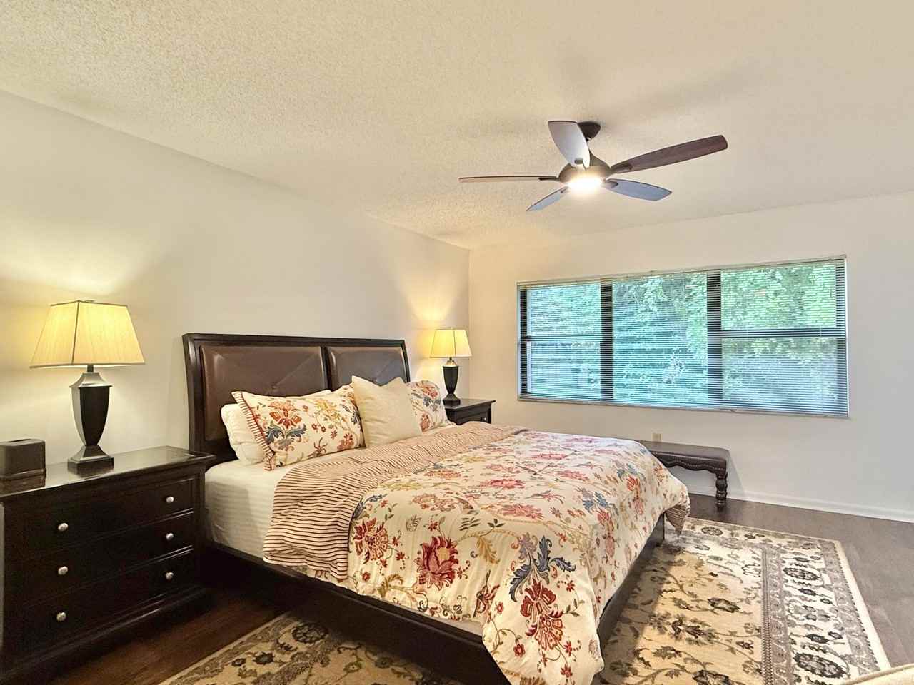 31 Stratford Ln W #D - Photo 4 of 41