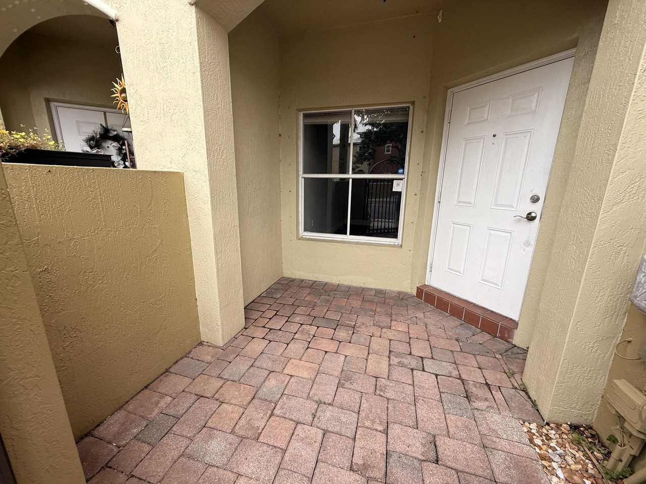 236 Lake Monterey Cir - Photo 3 of 36