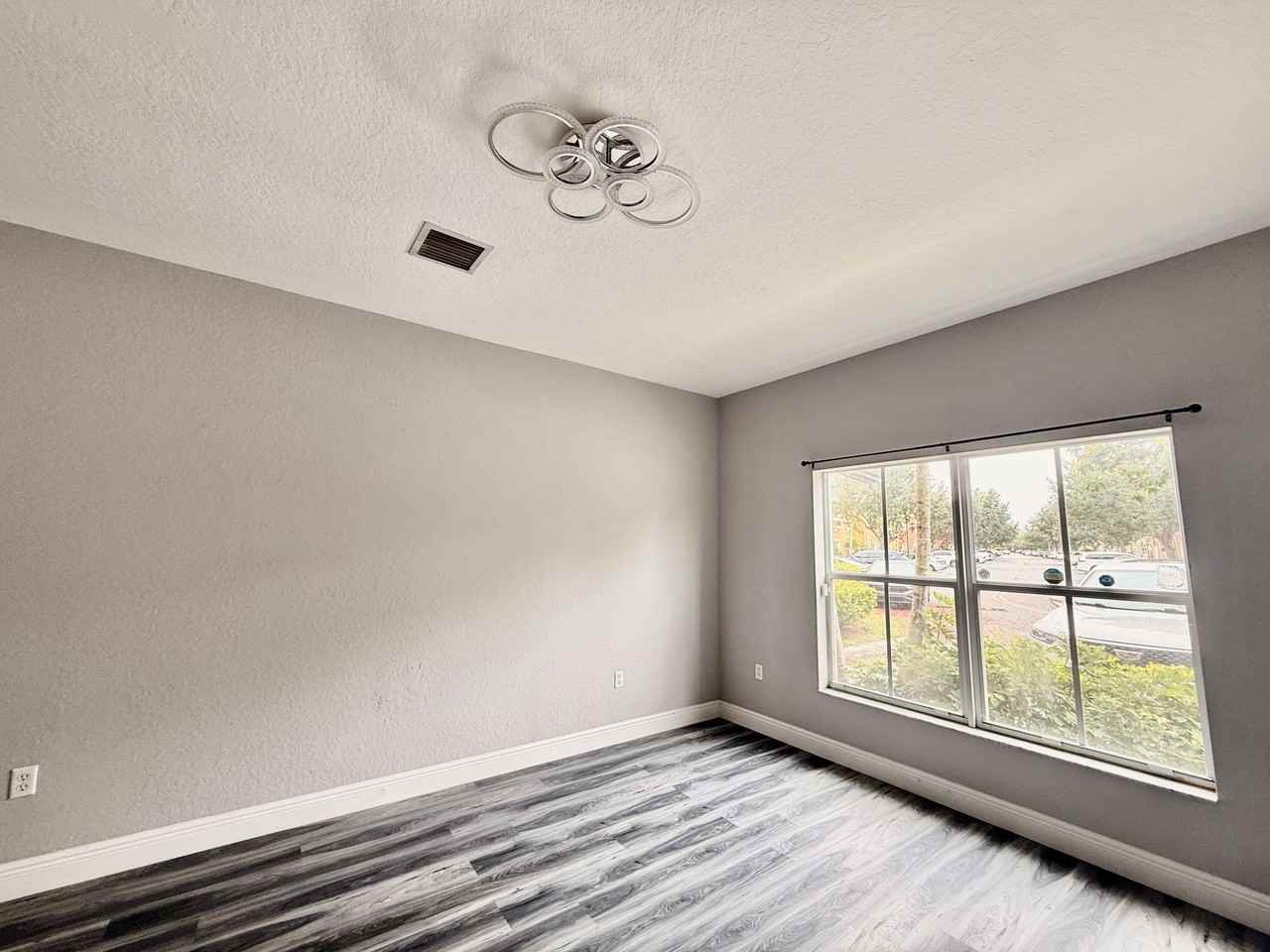 236 Lake Monterey Cir - Photo 5 of 36