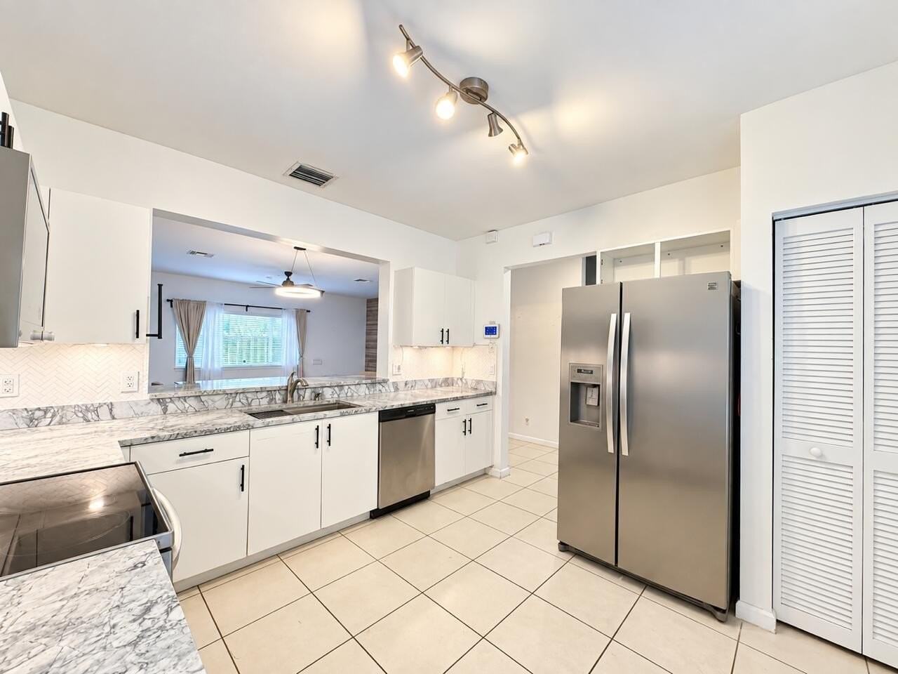 9491 Stanley Ln - Photo 5 of 19