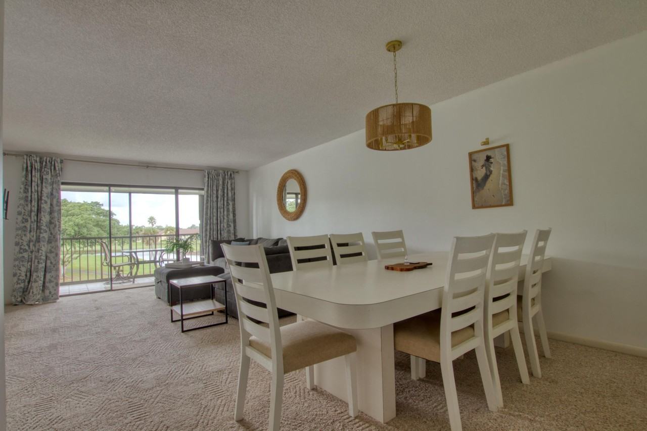 4489 Luxemburg Ct #304 - Photo 4 of 17