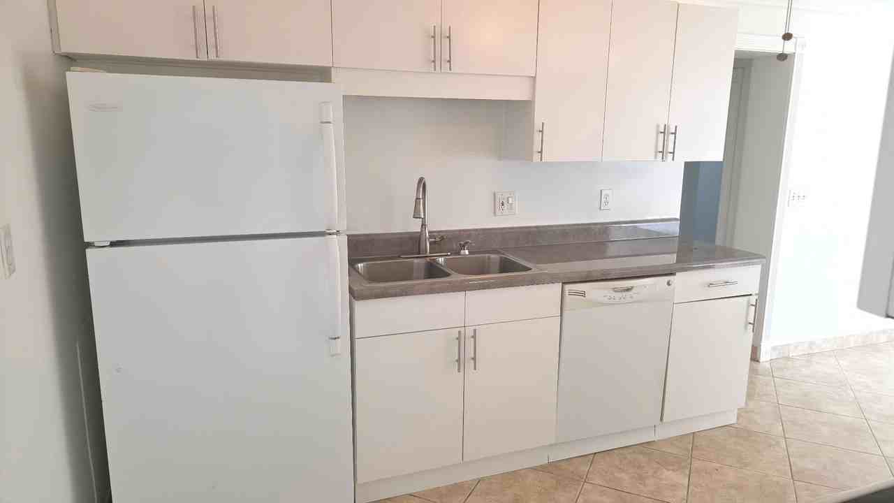 1205 Mathis St - Photo 6 of 26