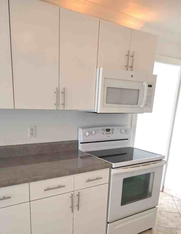 1205 Mathis St - Photo 7 of 26