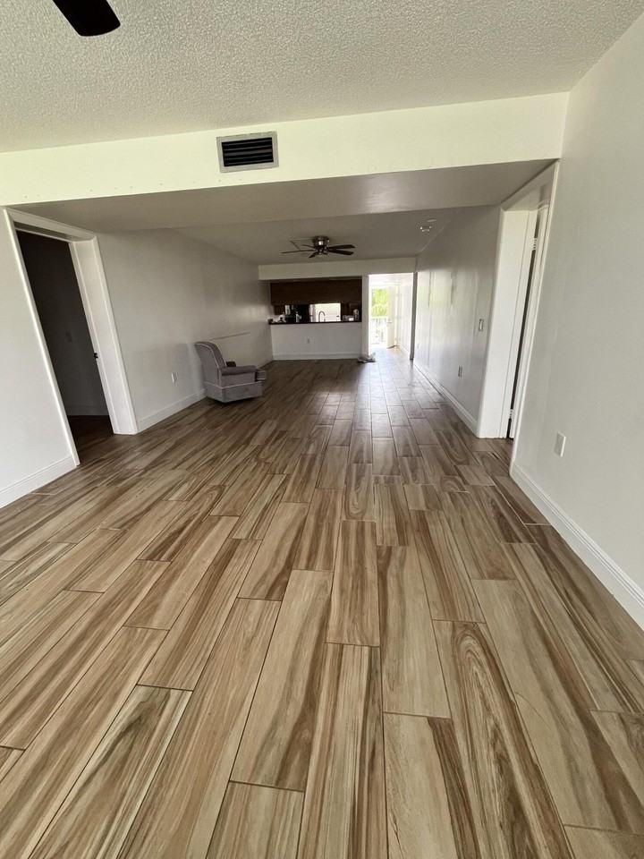 3636 Whitehall Dr #305 - Photo 7 of 18