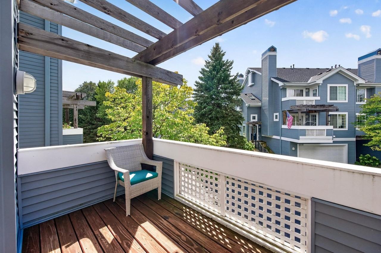 15600 24th Ave N #G - Photo 5 of 19
