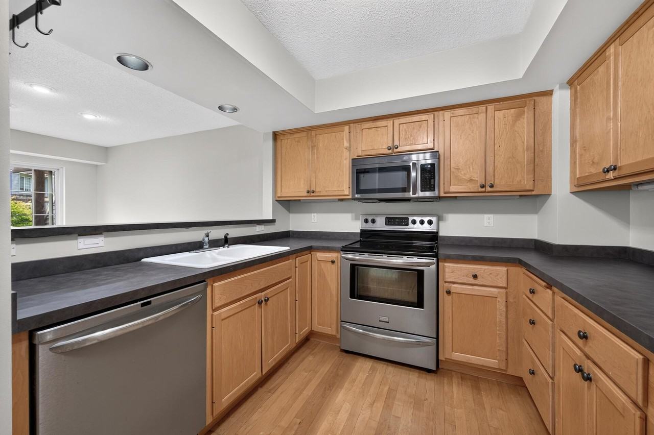 15600 24th Ave N #G - Photo 7 of 19