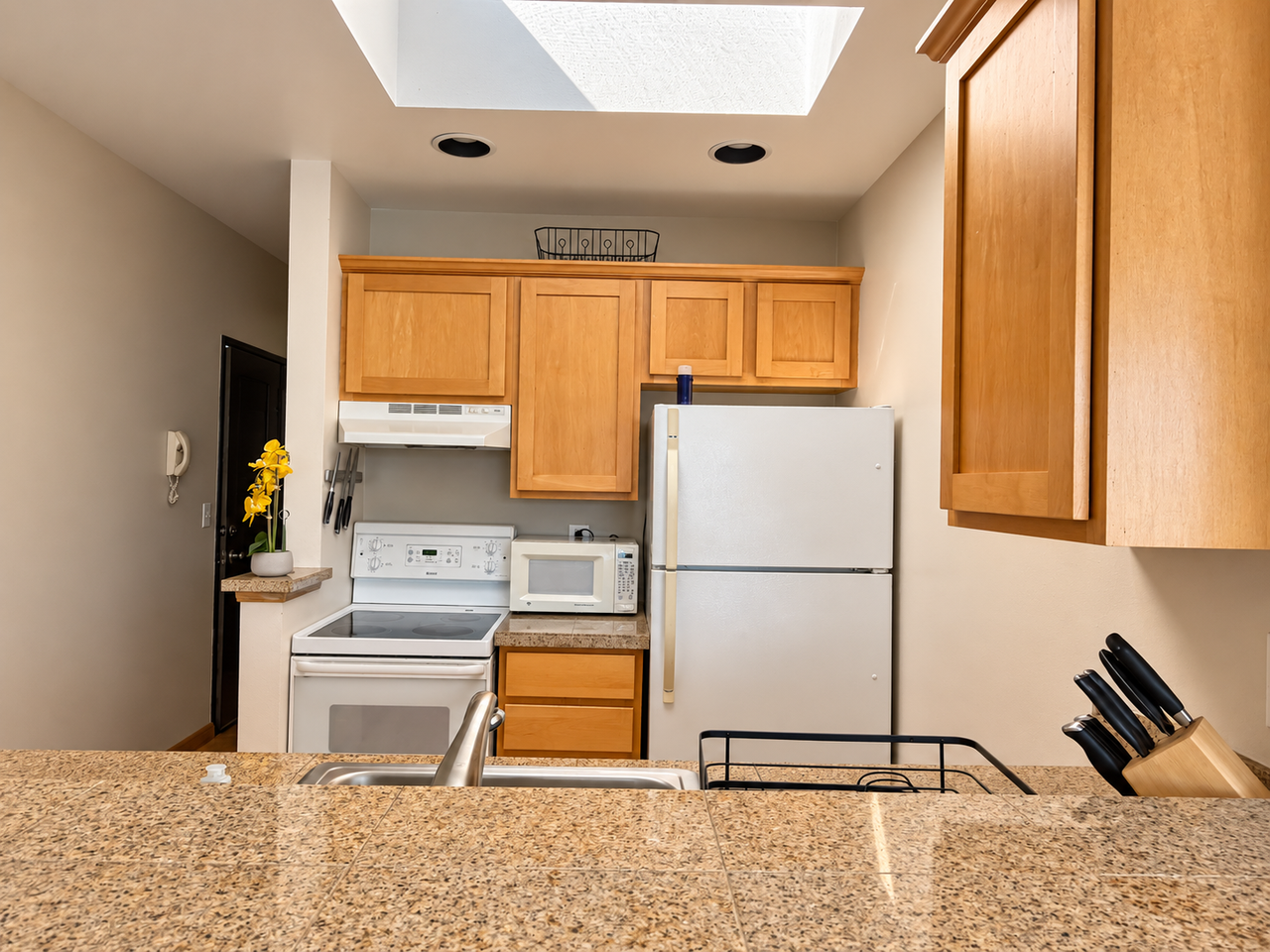 1312 6th Ave N #14 - Photo 6 of 10