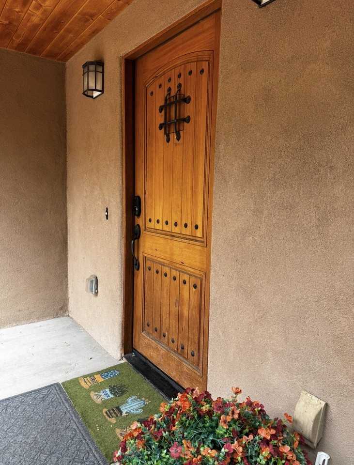 207 E Cordova Rd #B - Photo 2 of 35