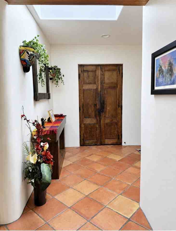 207 E Cordova Rd #B - Photo 6 of 35