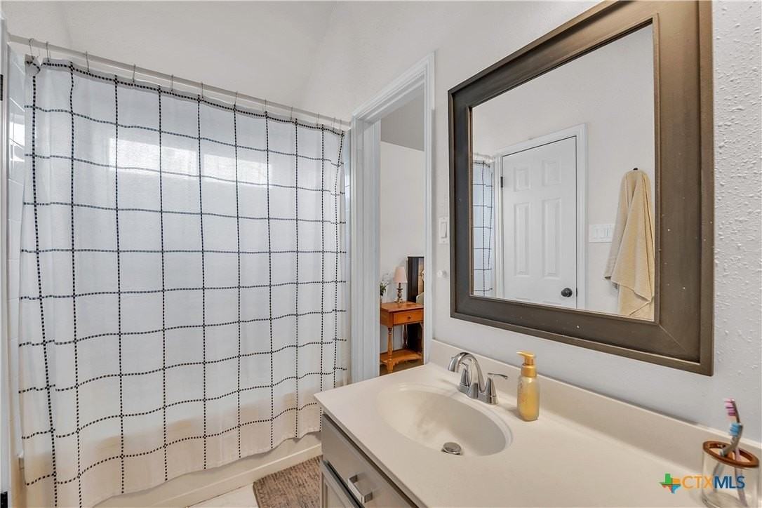 1417 Ridgeway - Photo 5 of 14