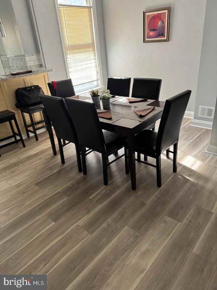 5640 Govane Ave - Photo 6 of 19