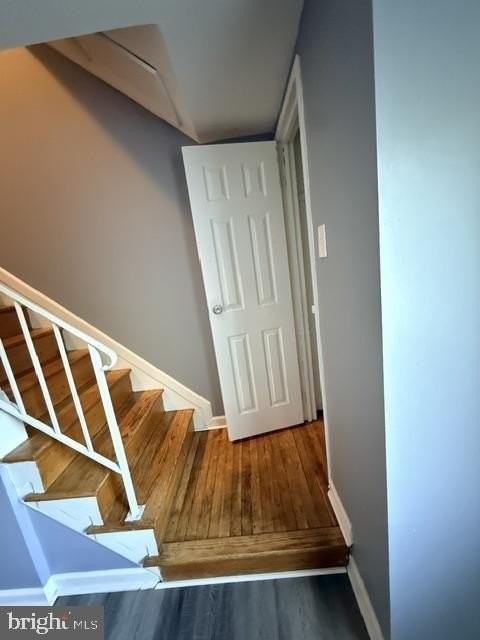 710 Kingston Rd - Photo 7 of 19