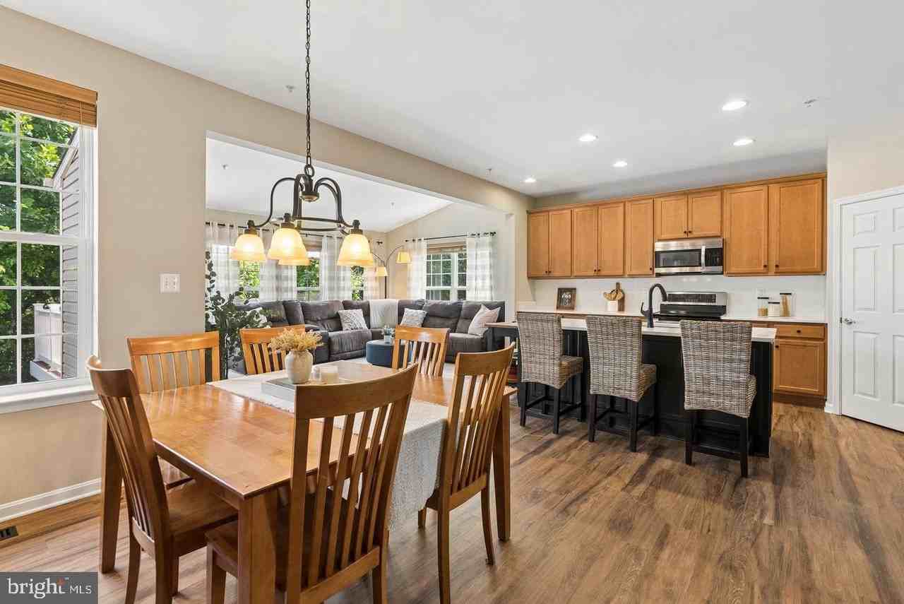 519 Lothian Way - Photo 6 of 50