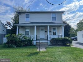 featured image of 180 Easton Rd #1