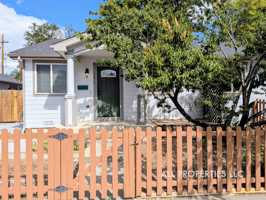 featured image of 1617 W 39th Ave #1