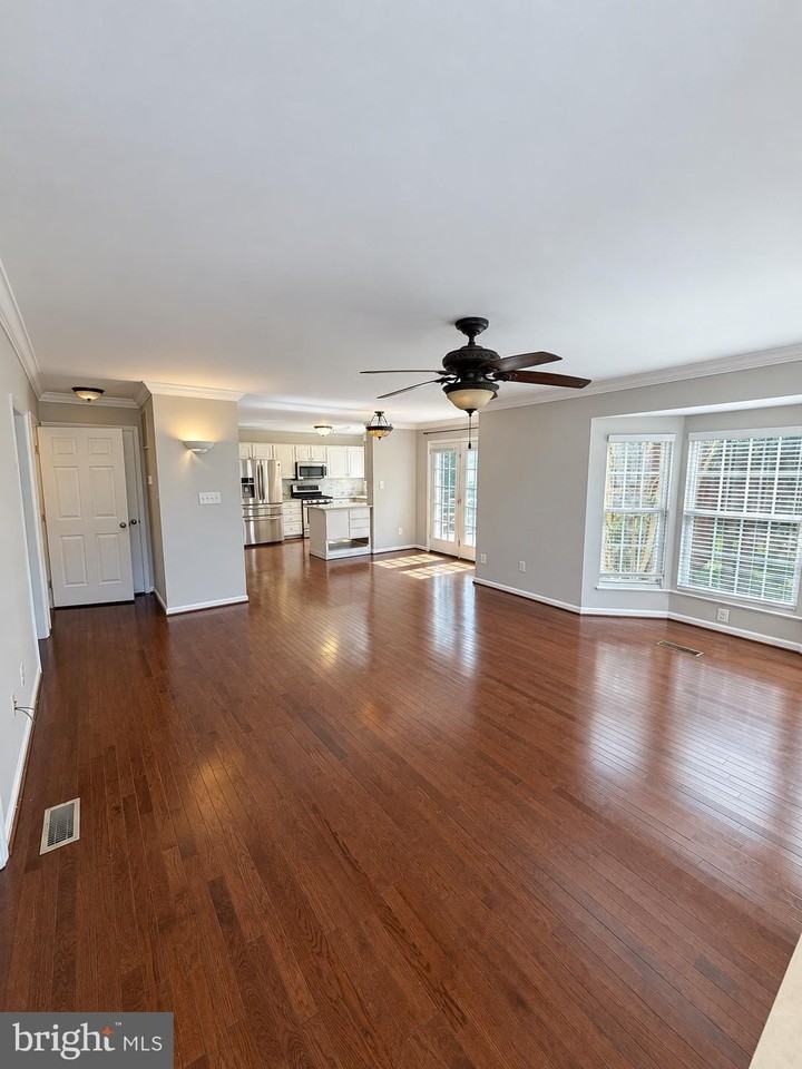 6503 Susan Barkley Ct - Photo 3 of 23