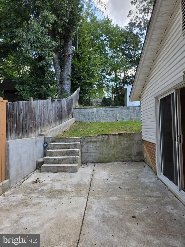 6703 Huntsman Blvd - Photo 5 of 30