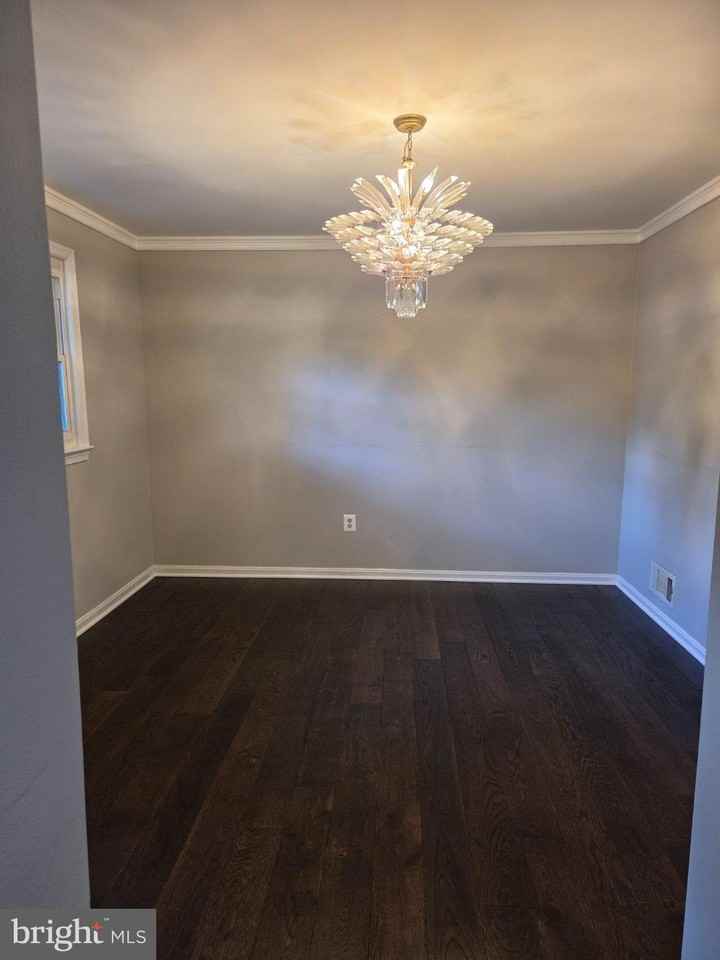 6703 Huntsman Blvd - Photo 6 of 30