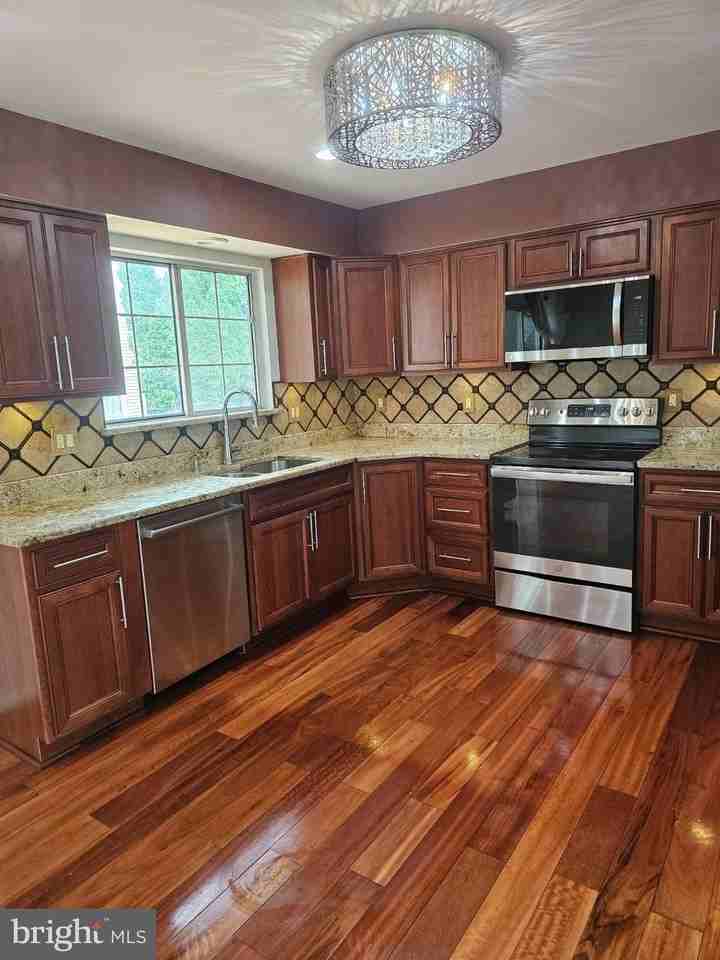 5722 Belcher Farm Dr - Photo 2 of 14