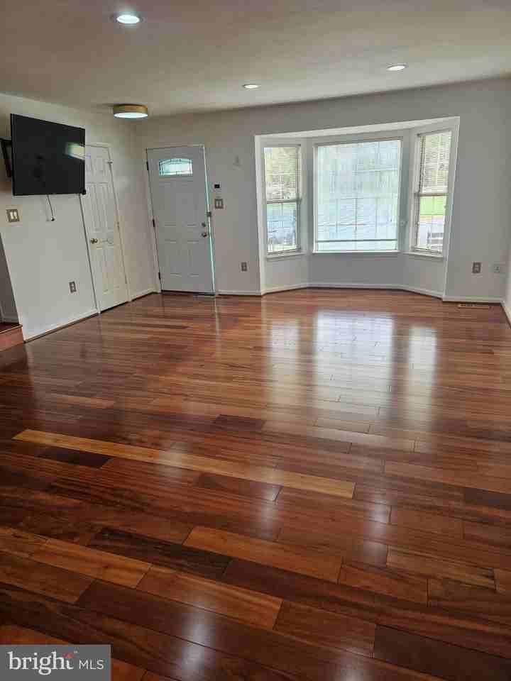 5722 Belcher Farm Dr - Photo 4 of 14