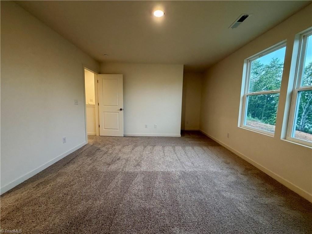 844 Pine Cone Ln - Photo 6 of 26