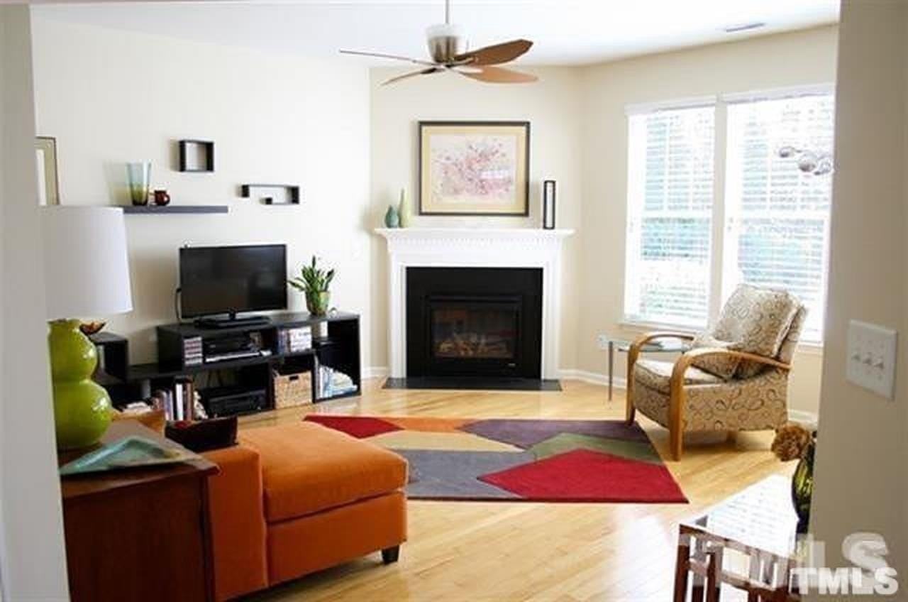 206 Royal Tower Way - Photo 2 of 18