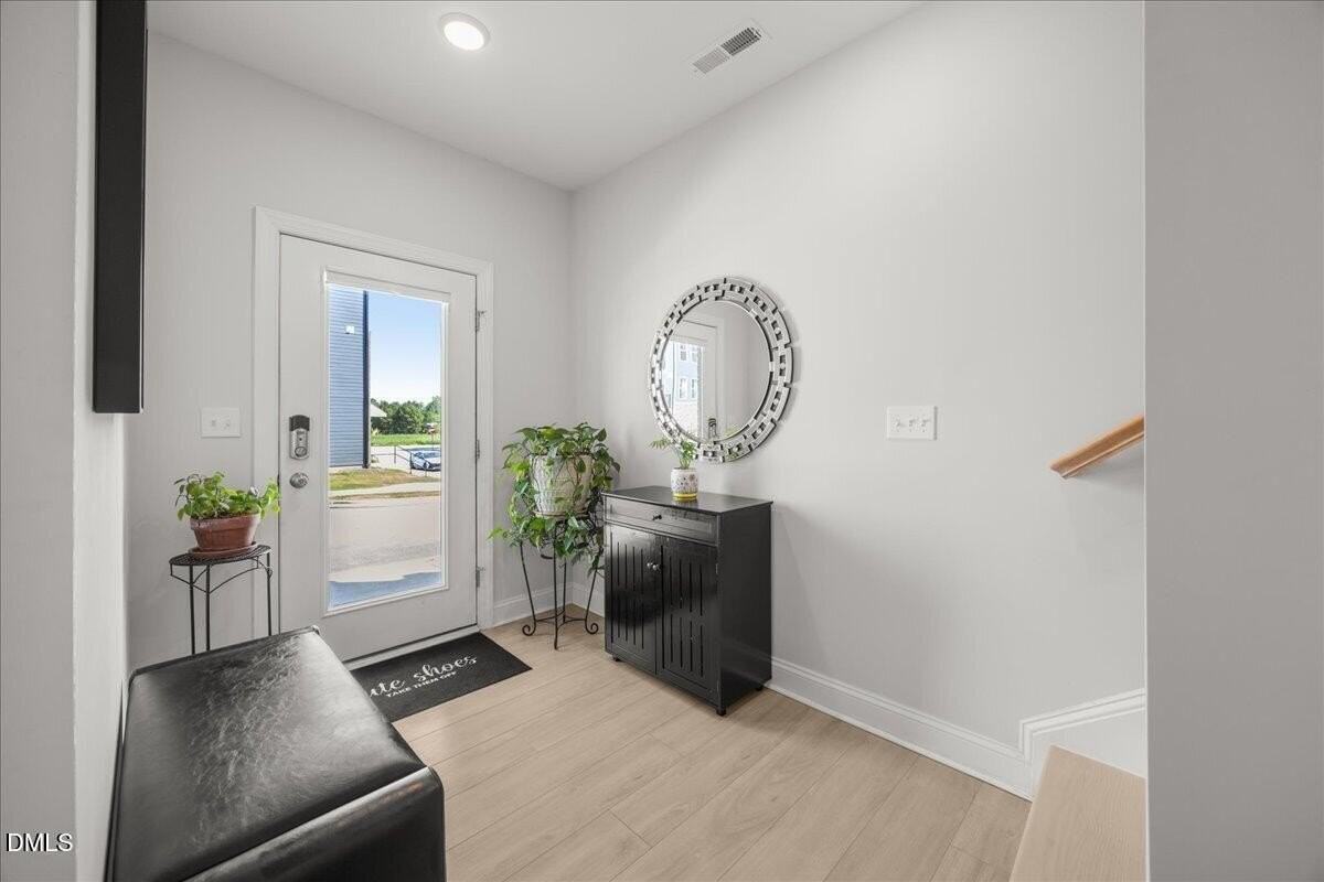1418 Grove Village Rd - Photo 3 of 40