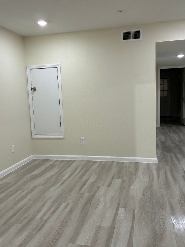 355 North 18th Street Unit 1103 - Photo 6 of 10