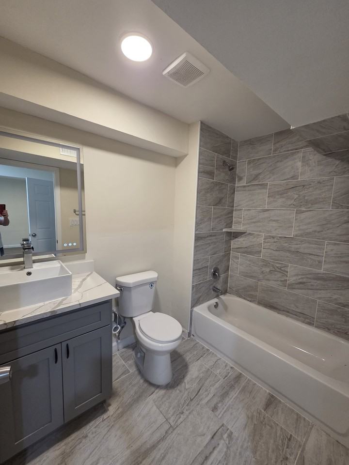 355 North 18th Street Unit 1202 - Photo 6 of 10