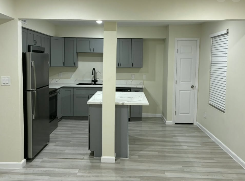 355 North 18th Street Unit 2105 - Photo 2 of 12