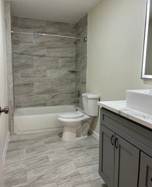 355 North 18th Street Unit 2105 - Photo 4 of 12