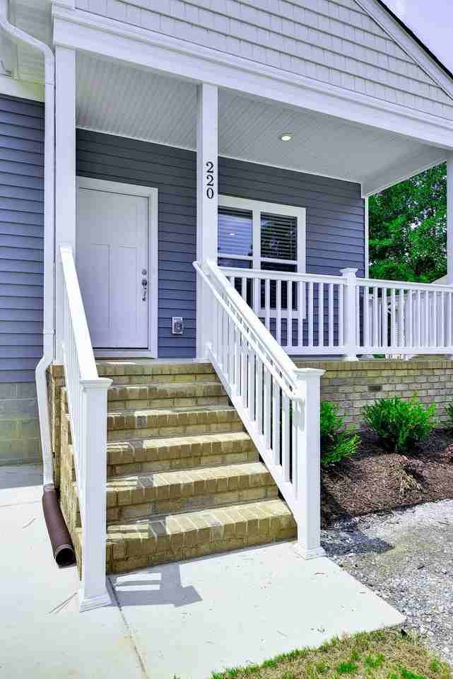 220 Curry Dr #1 - Photo 4 of 30