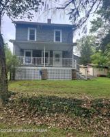 featured image of 104 Lester Ln