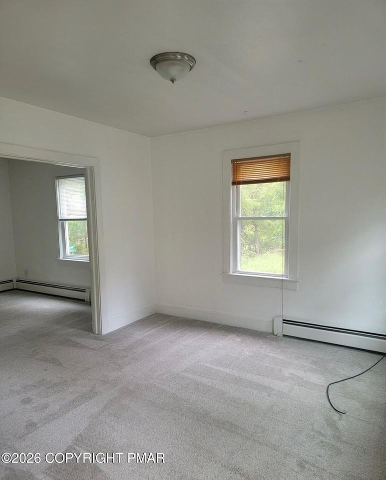 104 Lester Ln - Photo 4 of 4