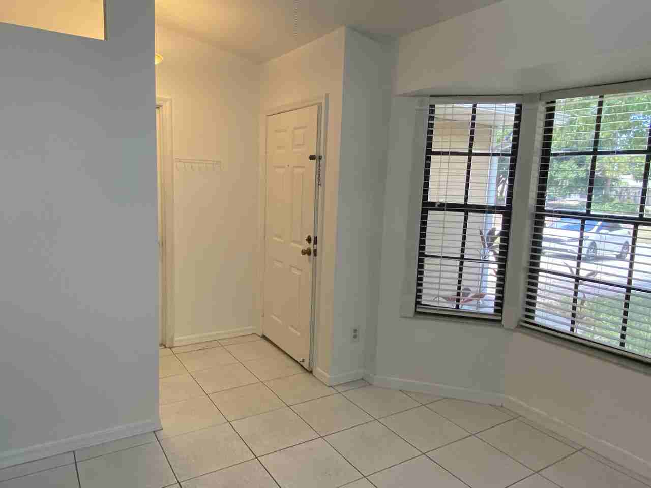 1880 Sw Bradway Ln - Photo 7 of 26