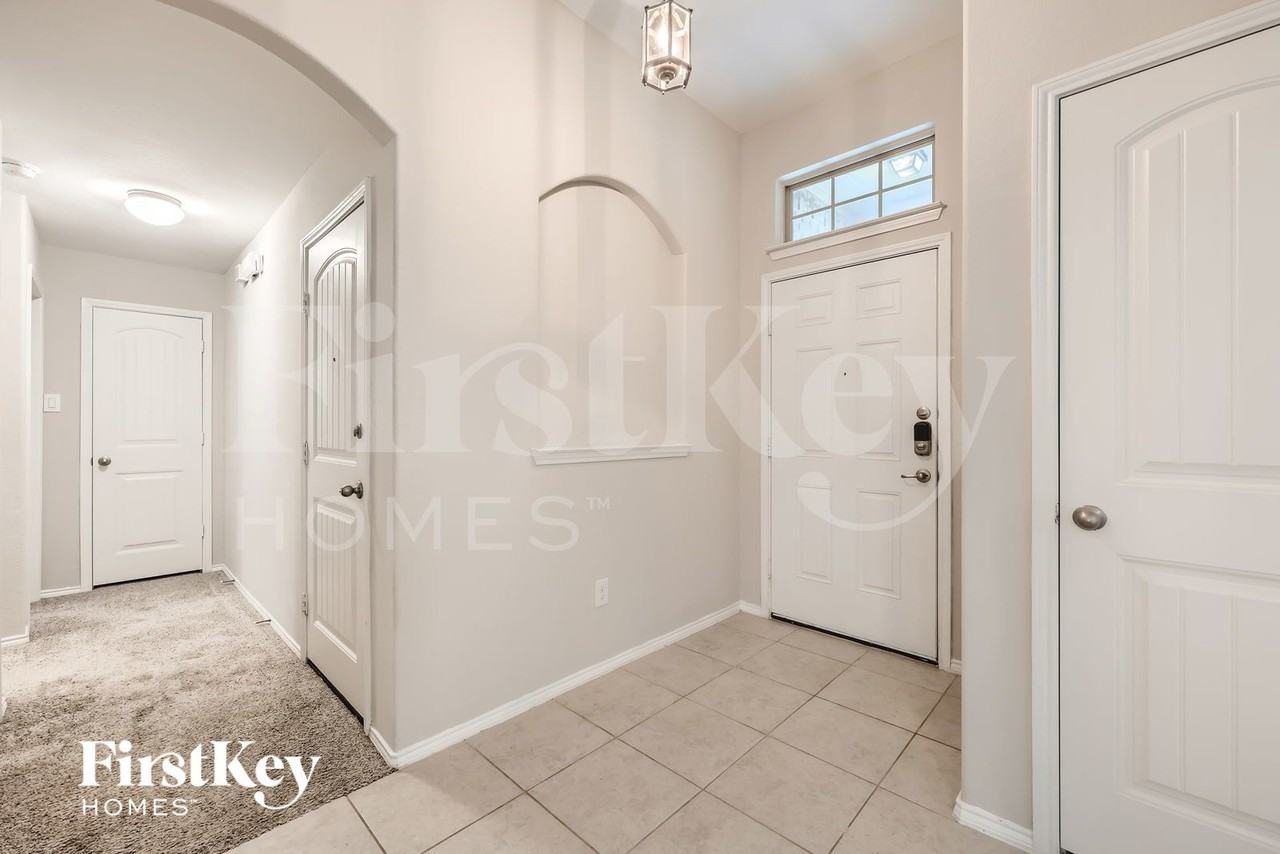 14433 Serrano Ridge Rd - Photo 5 of 28