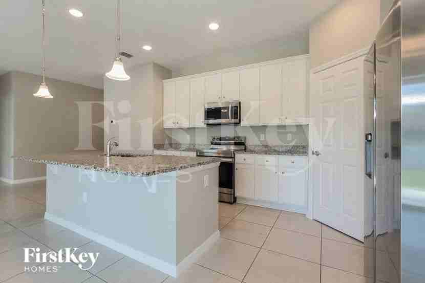 150 Windsor Reserve Dr - Photo 5 of 17